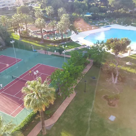 Estudio * Τορρεμολίνος